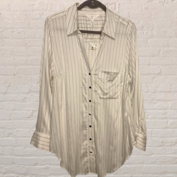 A MTL 1980 Tops - A MTL 1980 Satin Striped Button-Up Shirt White/Black/Burgundy Size 1X